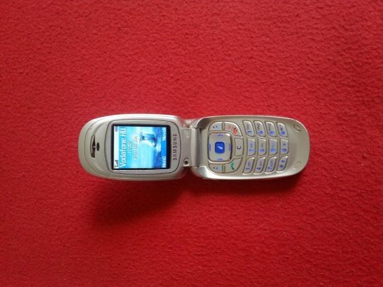 Samsung x450 telefon eladó  jó és vodás