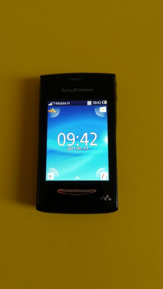 Sony-Ericcson  W150i mobil működőképes és t-mobilos.