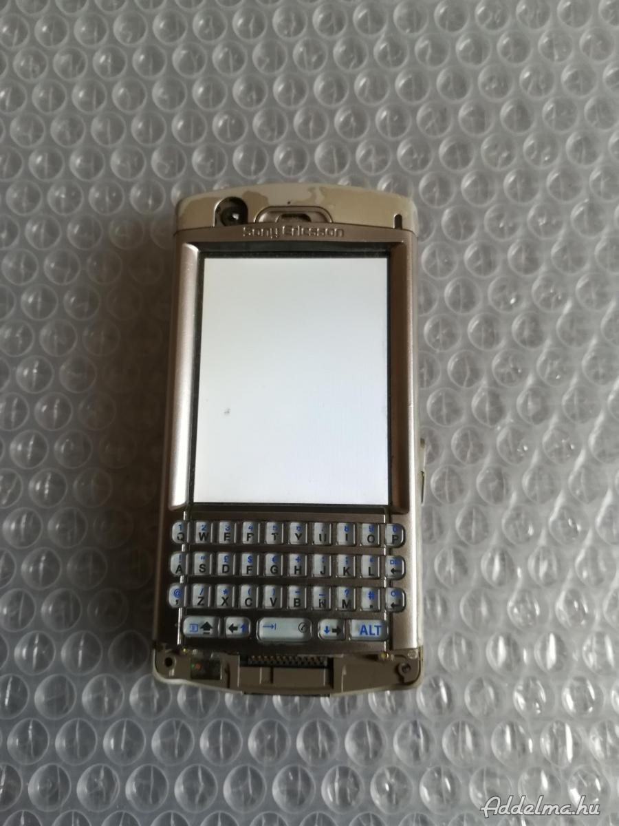   Sony Ericsson p990  telefon eladó , fehéren világit!