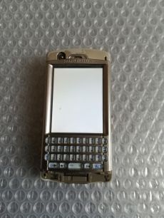 Sony Ericsson p990 telefon eladó , fehéren világit!