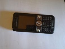 Sony ericsson v630 telefon eladó , mind hibás!