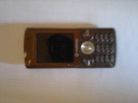 Sony ericsson v640 telefon eladó  , mind hibás!
