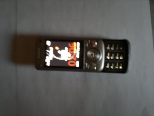 Sony ericsson w760 telefon eladó , nem tölt   !