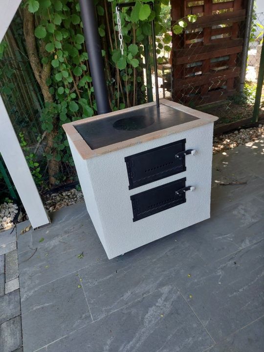 Sparhelt téglából épített