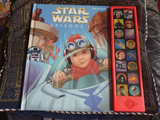 Star Wars -Episode1 Play-a-Sound +Star Wars Lightsaber Rescue book