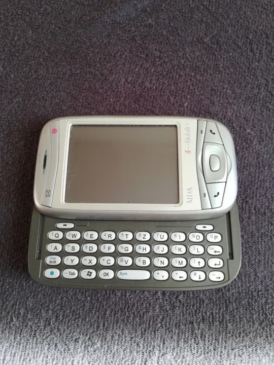 T-mobil mda telefon eladó ,nem reagál semmire.