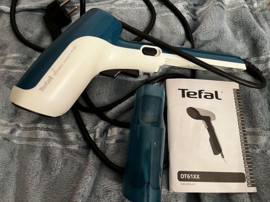 Tefal gőzőlős kézi vasaló