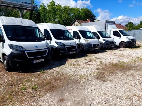 Teherauto berles koltoztetes szállitas