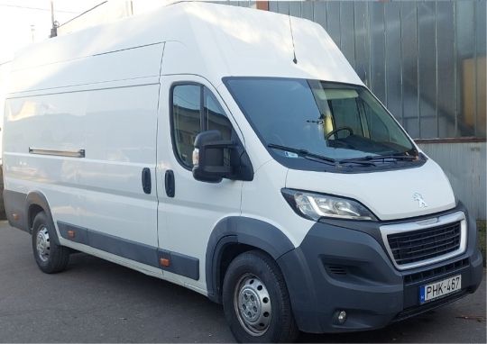 Teherautó Bérlés Peugeot Boxer 17m3