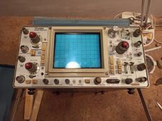 Tektronix 465 Oscilloscope