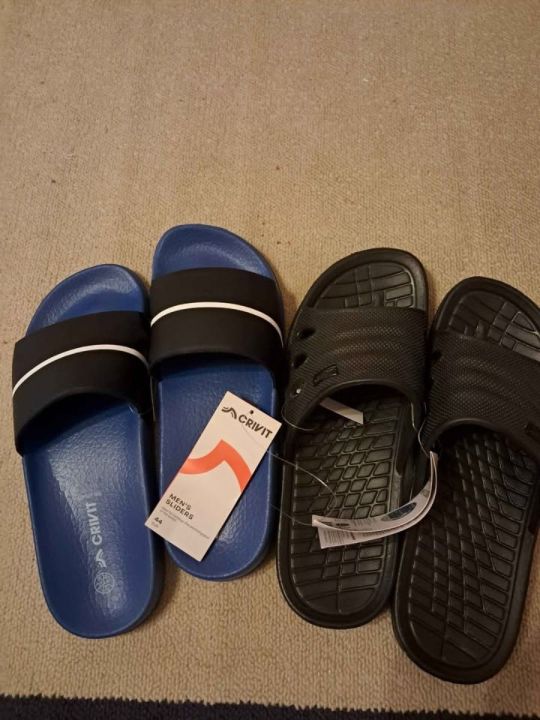 Teljesen új férfi papucsok