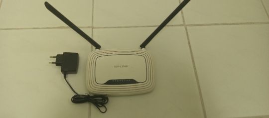  link router TL-WRS 41 N típusú. 