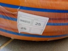 Új 1"-os Szlovák Orangeflex csavarodásmentes locsolótömlő slag
