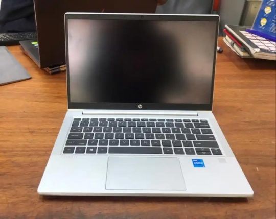 Új laptop helyett: HP ProBook 430 G8