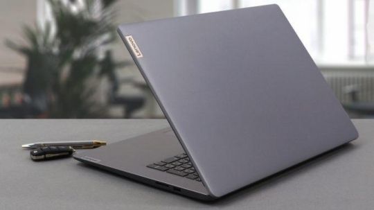 ÚJ LAPTOP: Lenovo IdeaPad 3-17 (SSD / Win10)