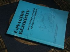 Újságíró kézikönyv + Közvélemény-kutatási kalauz