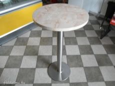 Újszerű állóasztal eladó!