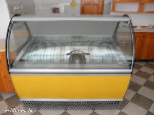 Újszerű ISA fagylaltpult eladó!
