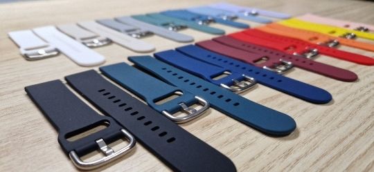 Univerzális okosóra szilikon pótszíj eladó – 18mm