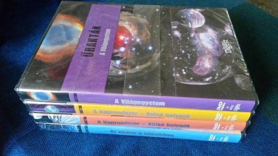 Űrakták DVD csomag -Világegyetem, Naprendszer+2db 3D puzzle