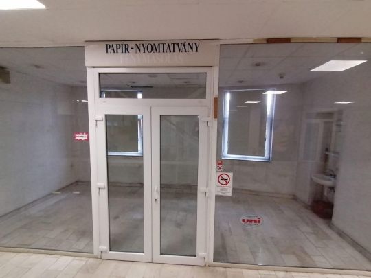 Üzlethelyiség kiadó Óbuda legforgalmasabb csomópontjában!