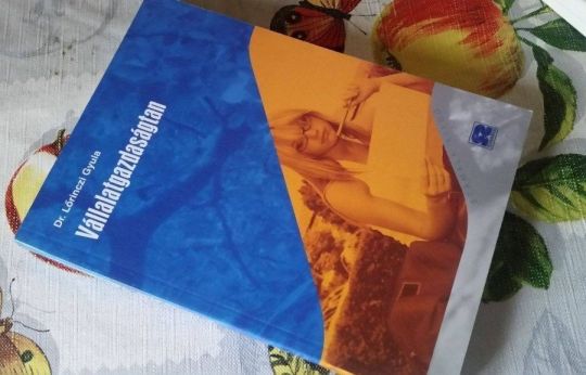 Vállalatgazdaságtan +Szénásiné: Piacgazdasági fogalomtár