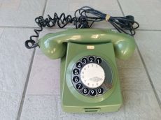 Vezetékes tárcsás telefon