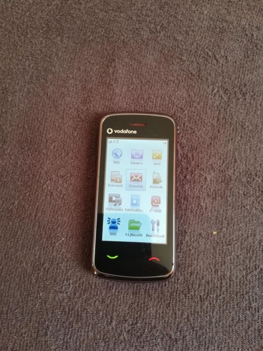 Vodafone 547i   telefon eladó ,jó és vodás.