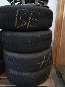 Vredestein 185/65 R15 használt téli gumiszett