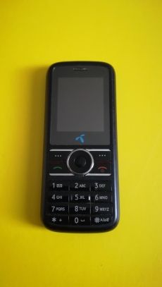 Zte-g s320 mobil, nem reagál semmire sem.
