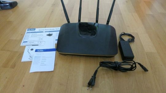 Zyxel Armor Z1 profi router eladó hibátlanul adapterrel együtt.